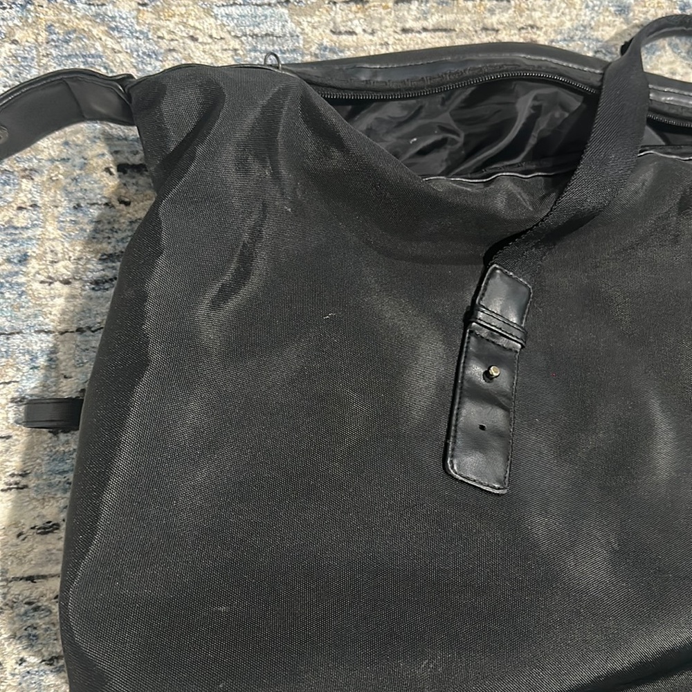 Versace Weekender - Picture 5 of 8